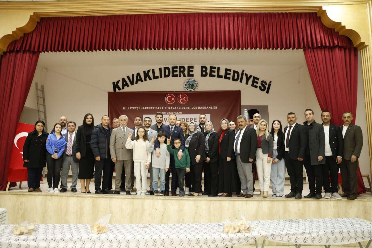MHP Muğla İl  Başkanı Burak Demirel Kavaklıdere’de Vatandaşlarla Aynı Sofrada Buluştu 1